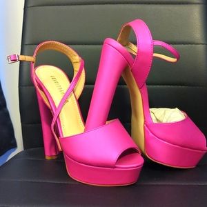 💕STATEMENT PINK PUMPS w/chunky heel Women's size 7.5 (NEVER WORN😉)